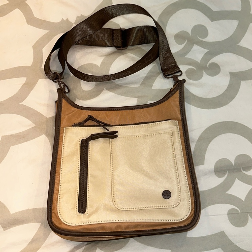 NWOT Samantha Brown Travel Crossbody purse